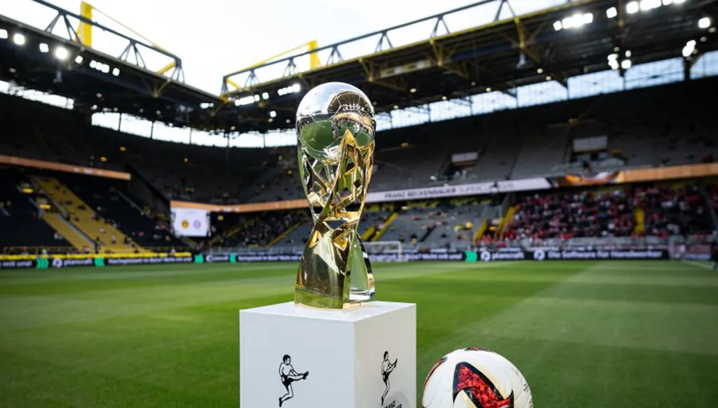  بايرن ميونيخ ضد بوروسيا دورتموند