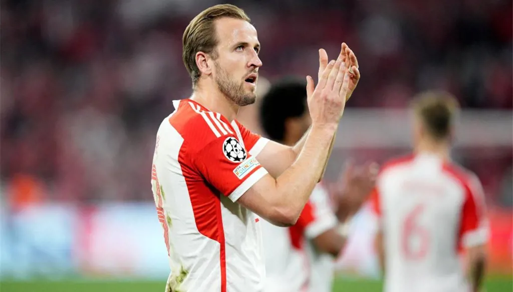 كاين ينتظر الفوز بجائزة الكرة الذهبية