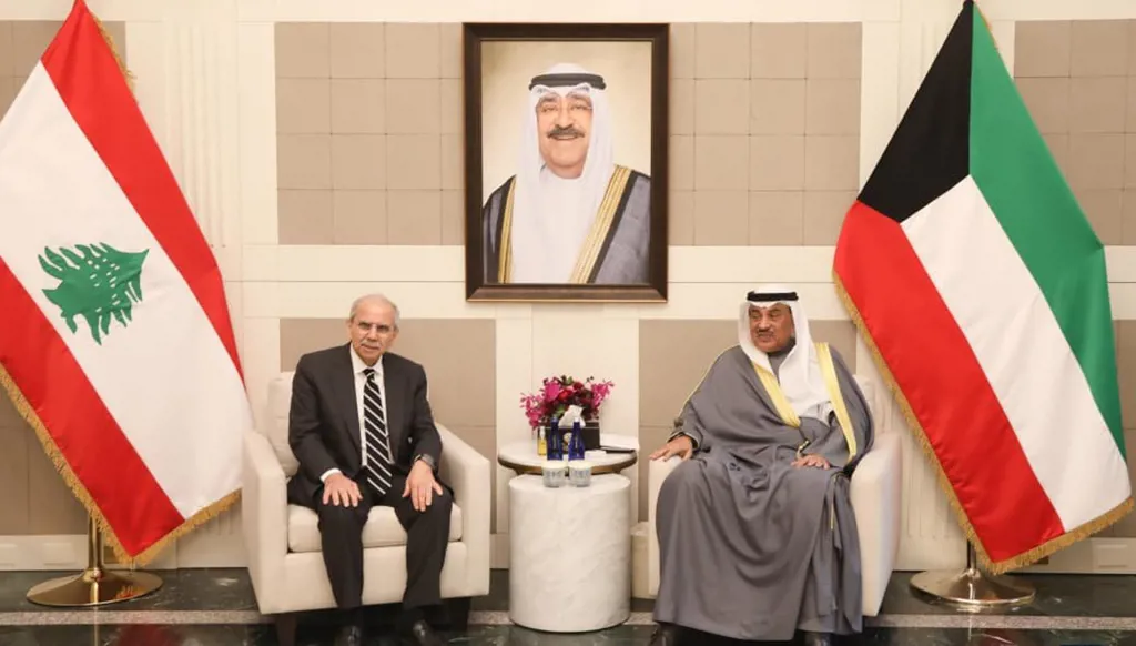 نواف سلام وولي عهد الكويت يبحثان التبادل التجاري وتأمين الفيول لكهرباء لبنان