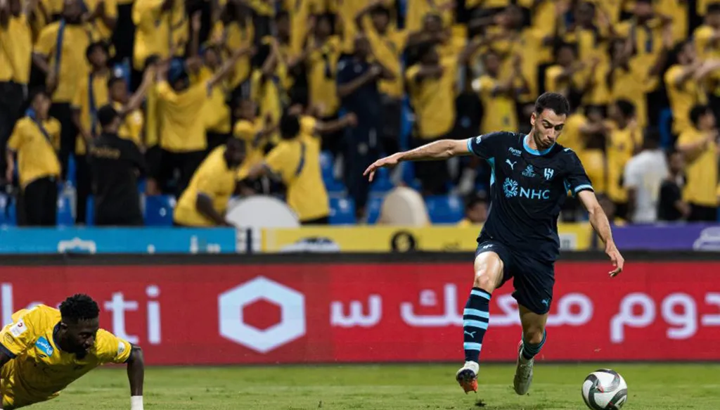 الهلال يردّ بقوة بعد الخسارة أمام نيوم... سداسية كاسحة ضد التعاون