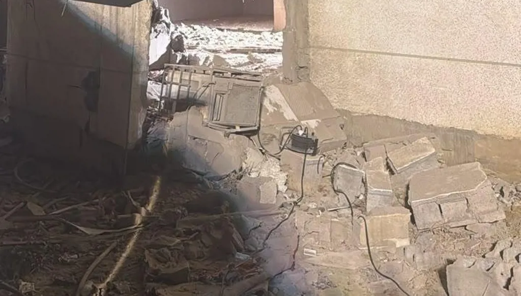 الحوثيون يستهدفون السعودية: إصابتان وأضرار مادية