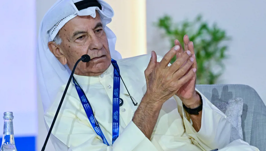بعد تتويجه بـ"شخصية العام الإعلامية"... من هو وليد عبد اللطيف النصف؟
