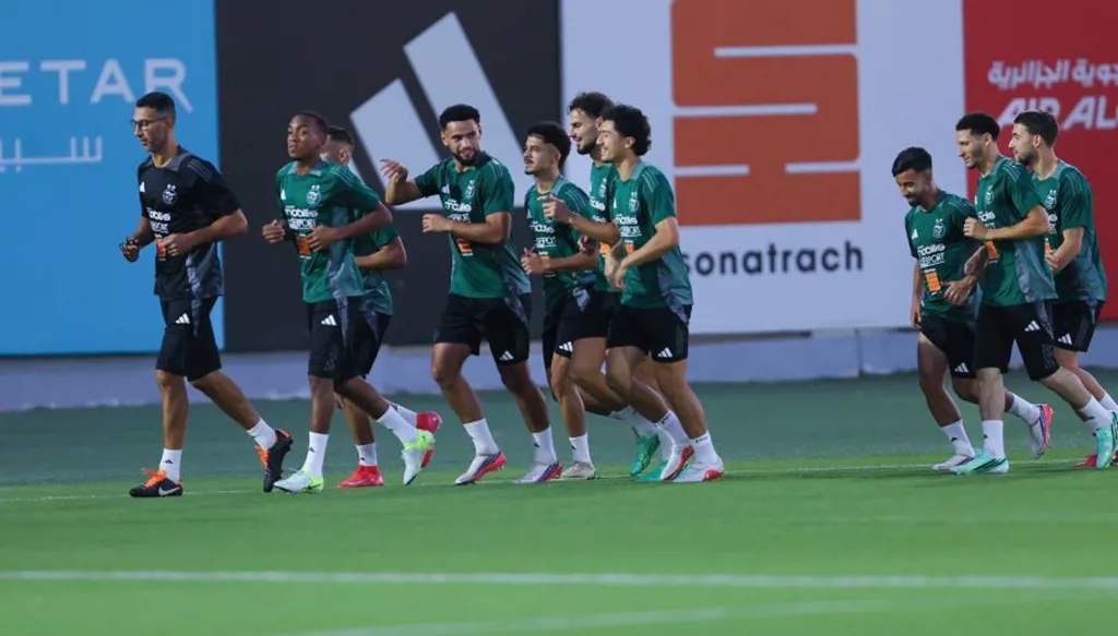 الجزائر تواجه زامبيا في تصفيات كأس أفريقيا... الموعد والقنوات الناقلة