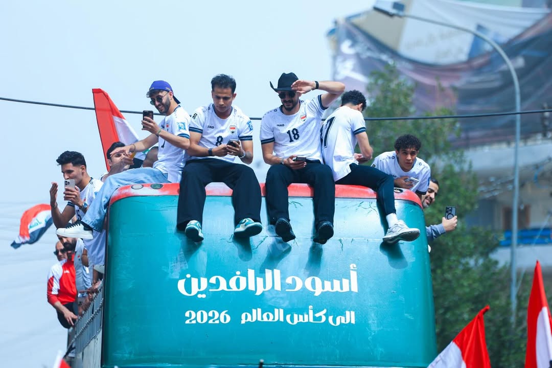 من احتفالات المنتخب العراقي مع شعبه في شوارع بغداد. (إنستغرام)