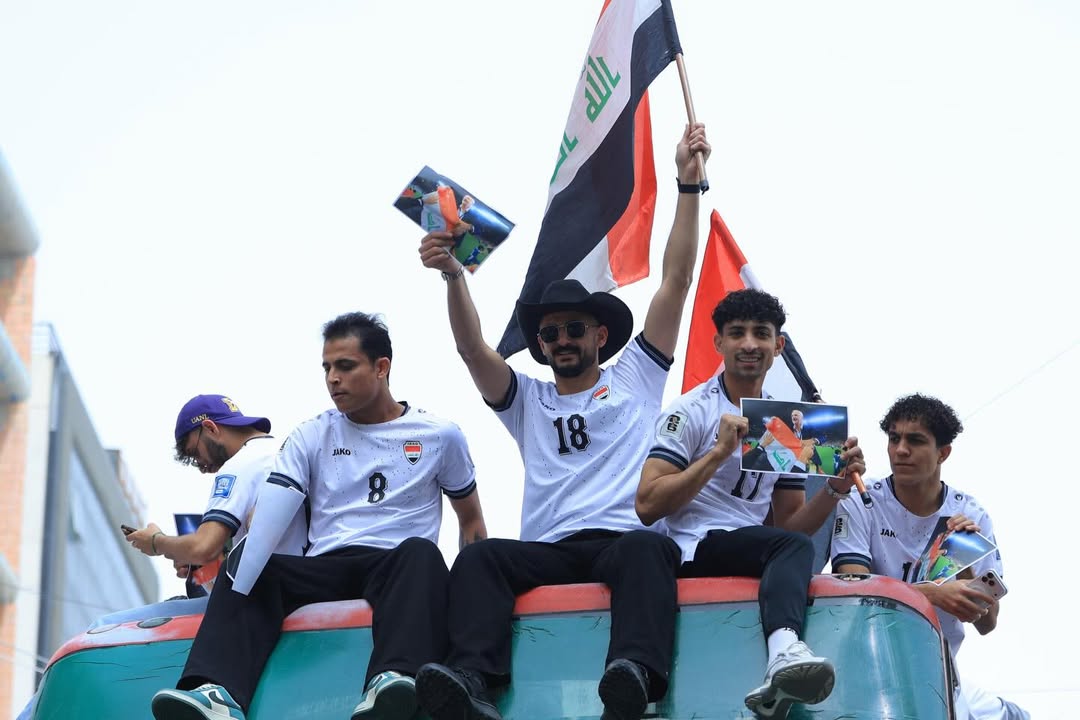 من احتفالات المنتخب العراقي مع شعبه في شوارع بغداد. (إنستغرام)