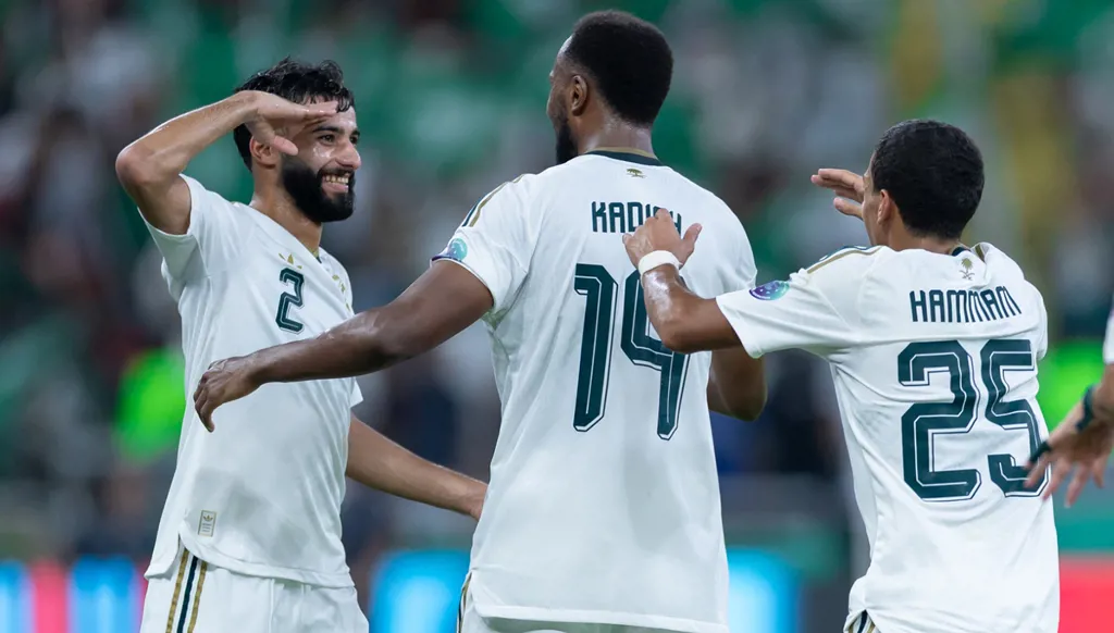 السعودية تُحقق فوزاً سهلاً على عمان في خليجي 27 (فيديو)