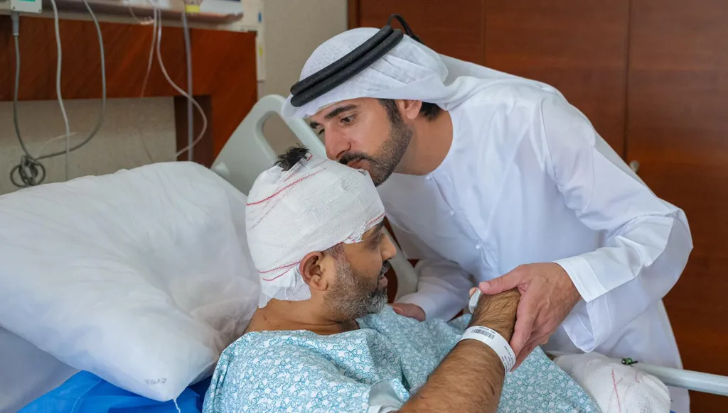 ولي عهد دبي يشيد بطيار "فلاي دبي": جسّد أعلى درجات الشجاعة والمسؤولية