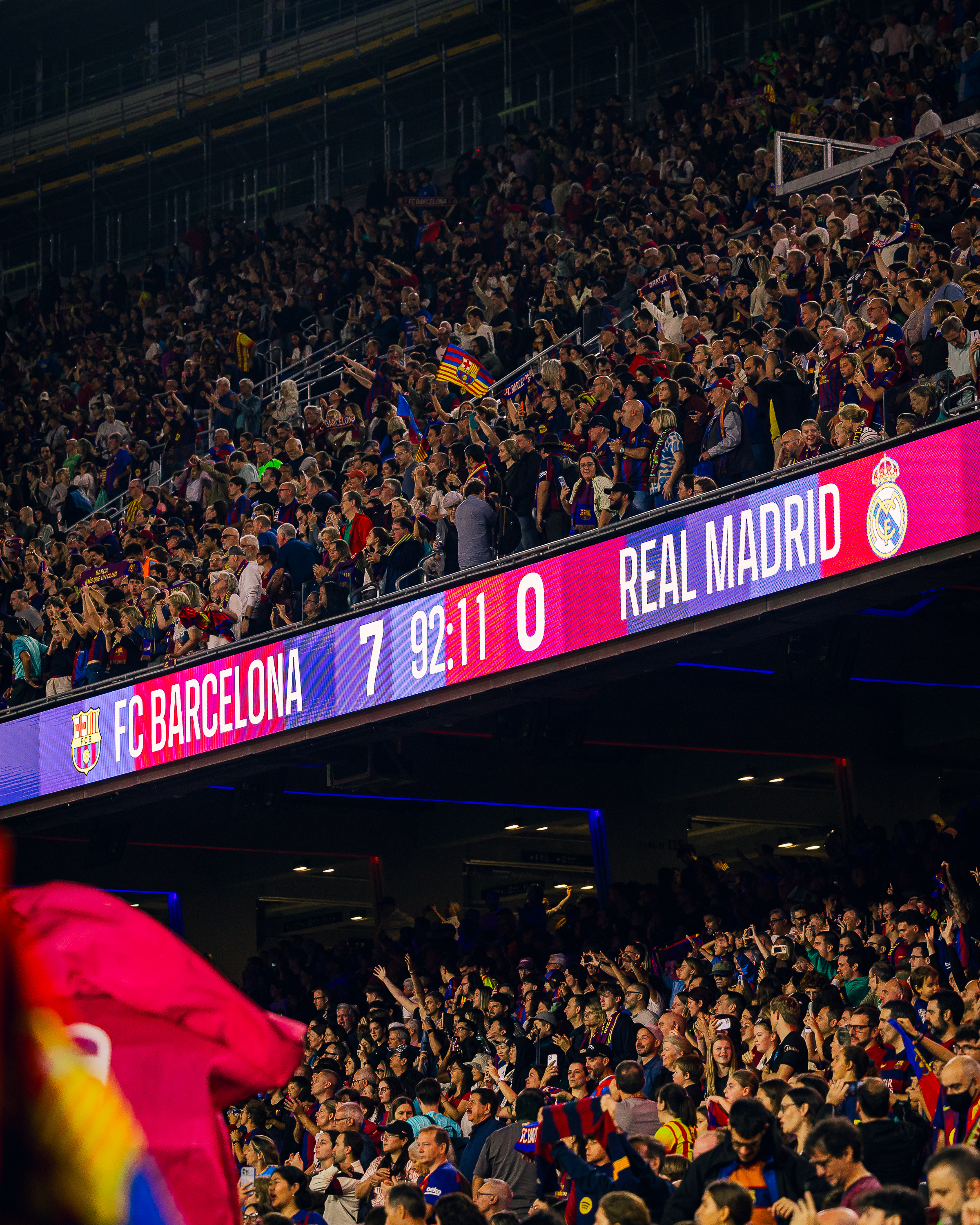 برشلونة يفوز بسباعية على ريال مدريد في كلاسيكو السيدات. (إكس)