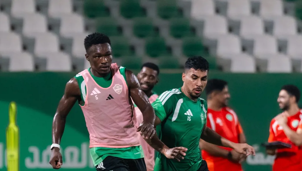 موعد مباراة الأهلي ضد الفتح في دوري روشن السعودي والقنوات الناقلة