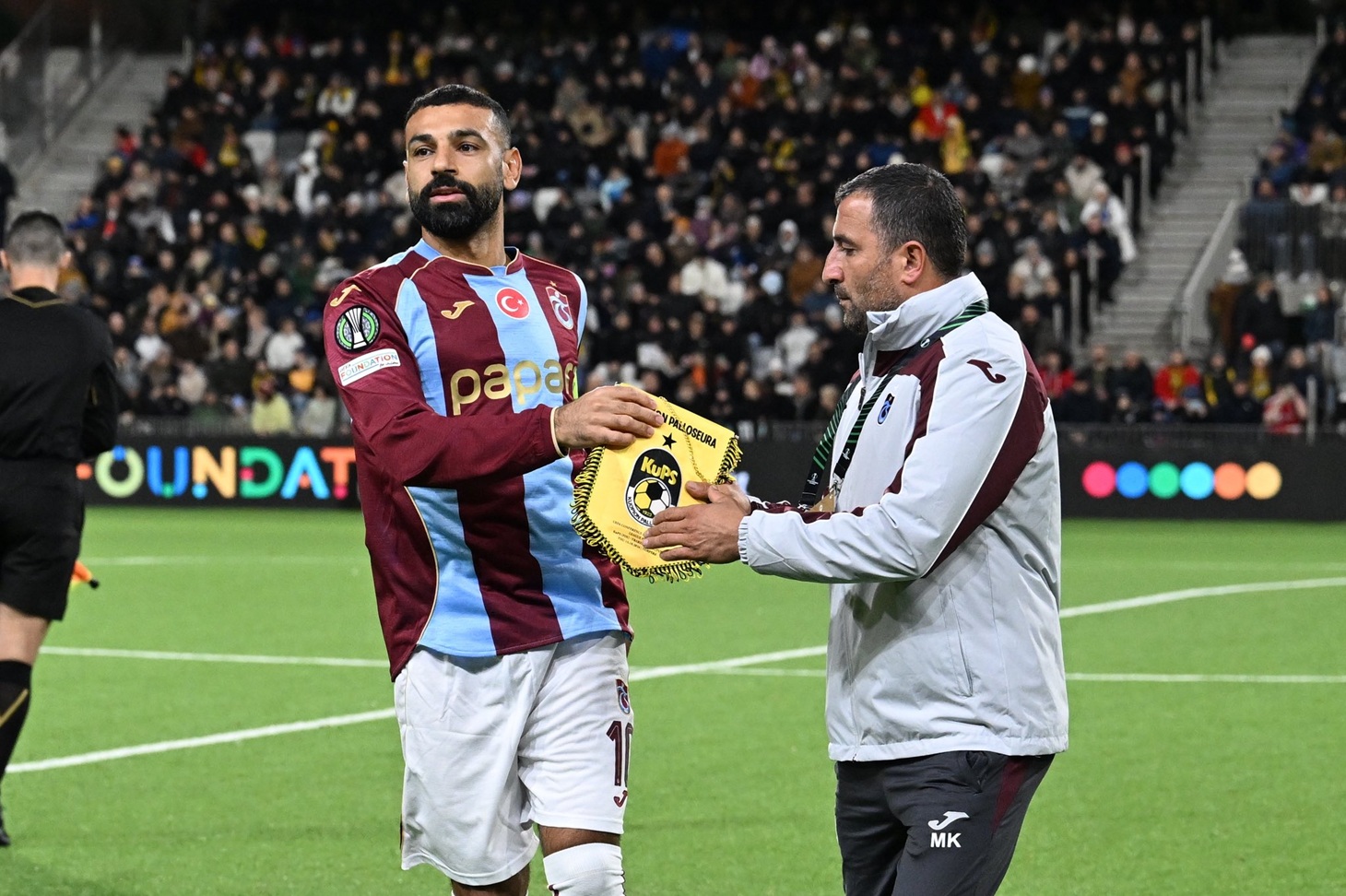 بالأرقام والفيديو... ماذا قدّم محمد صلاح مع طرابزون سبور في دوري المؤتمر الأوروبي؟