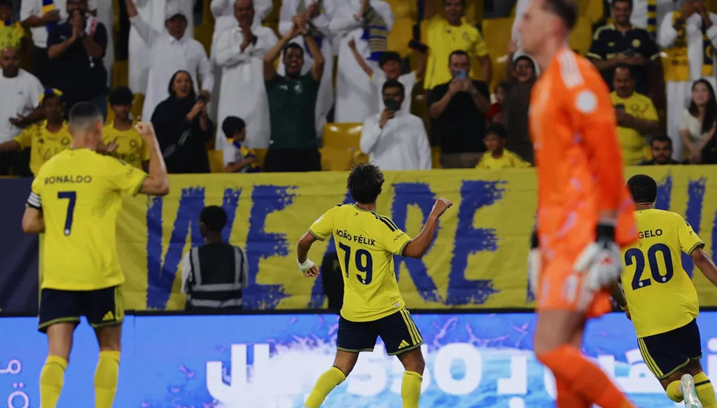 اشتباك بين إداريي النصر ونيوم في الدوري السعودي (فيديو)