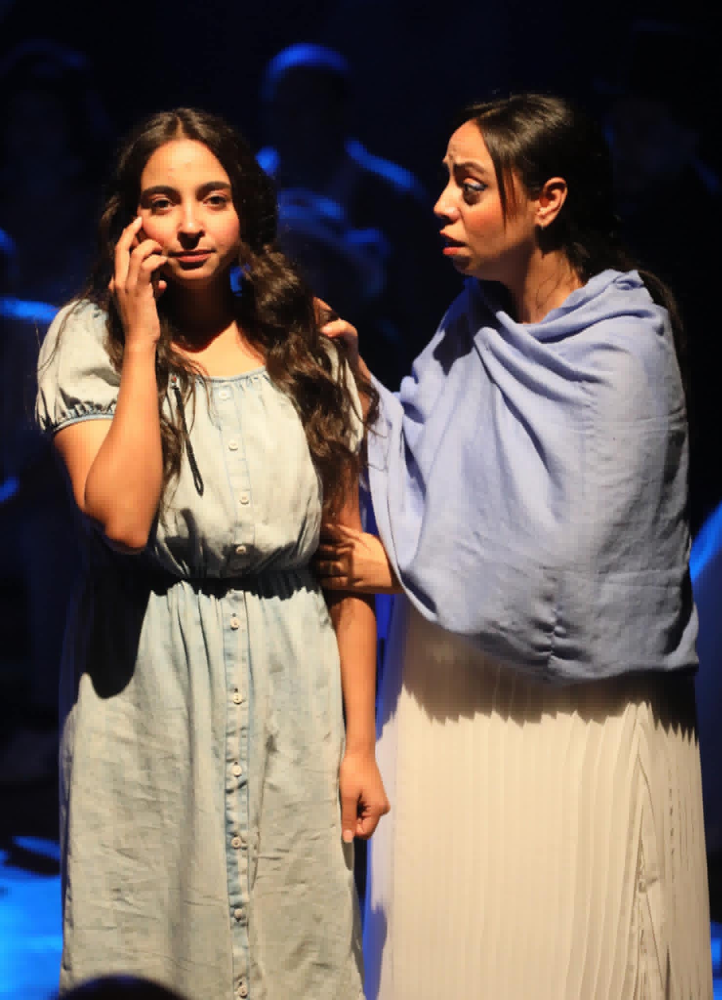 جانب من مسرحيته “حواديت“، في مركز الإبداع الفني.