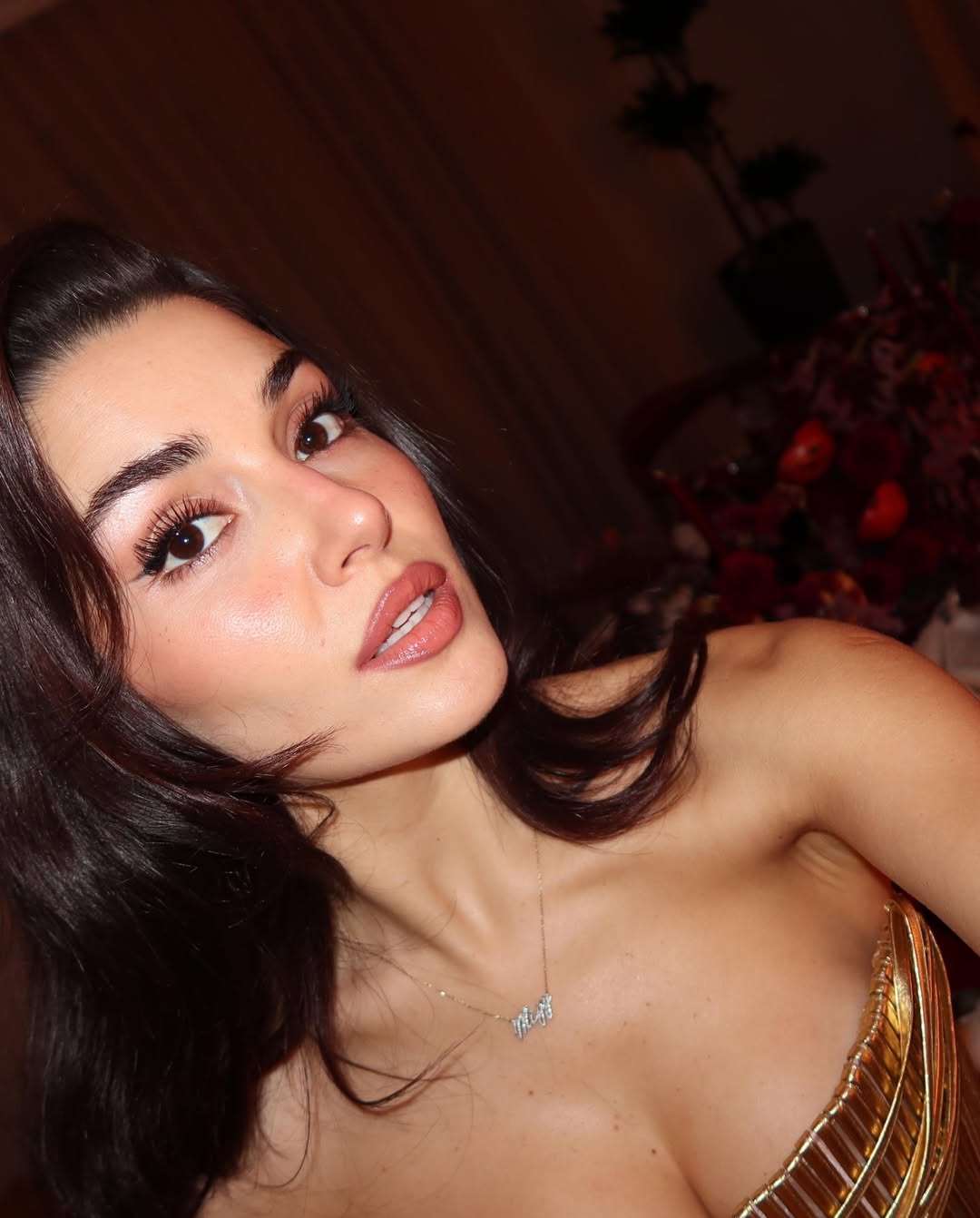 هاندة ارتشيل تستقبل عام 2026 باللون الذهبي (انستغرام)