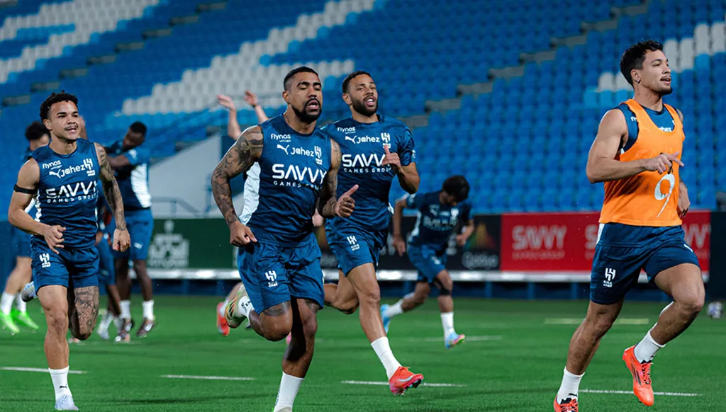 الهلال وخطوة الهرب من المعاناة المحلية