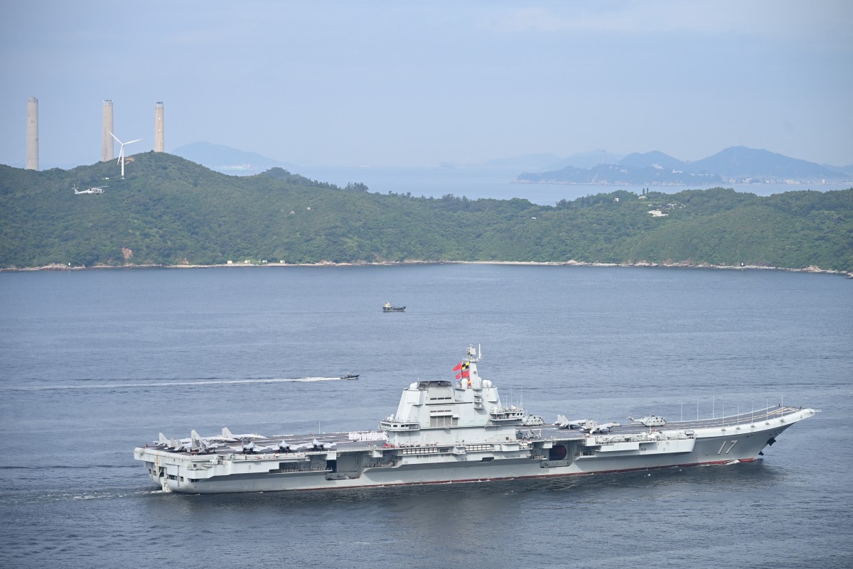 حاملة الطائرات الصينية شاندونغ تبحر إلى مياه هونغ كونغ (أ ف ‏ب)‏