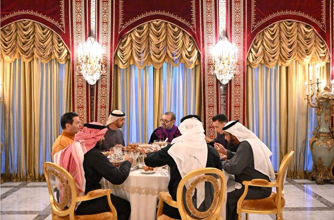 من لقاء ملك المغرب والرئيس الإماراتي (إكس).