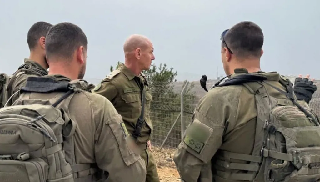 قائد المنطقة الشمالية في الجيش الإسرائيلي على حدود سوريا ولبنان: "جاهزون لأي تطورات"