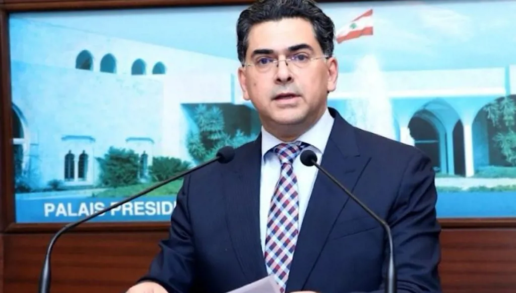 بعد استدعاء صحافيين... تحرك جديد لوزير الإعلام اللبناني
