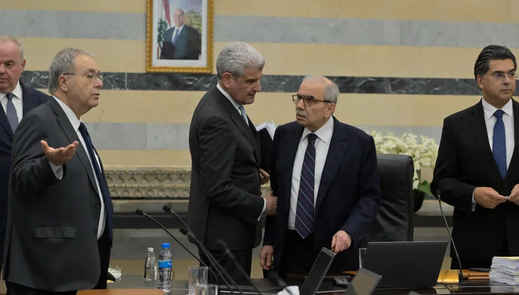 "ترحيب وشكر" في تلقي "تفاهم" مثير للهواجس!... العودة المحدودة للنازحين تكشف المشهدية الكارثية