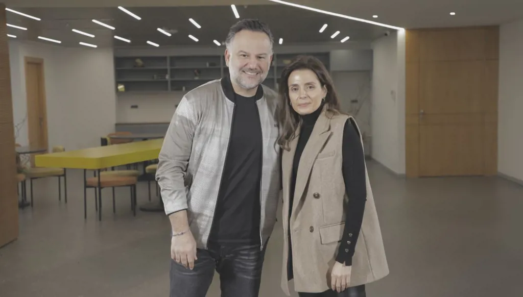 سليم عساف: "الفن يولد من التناقضات والبساطة الذكية"