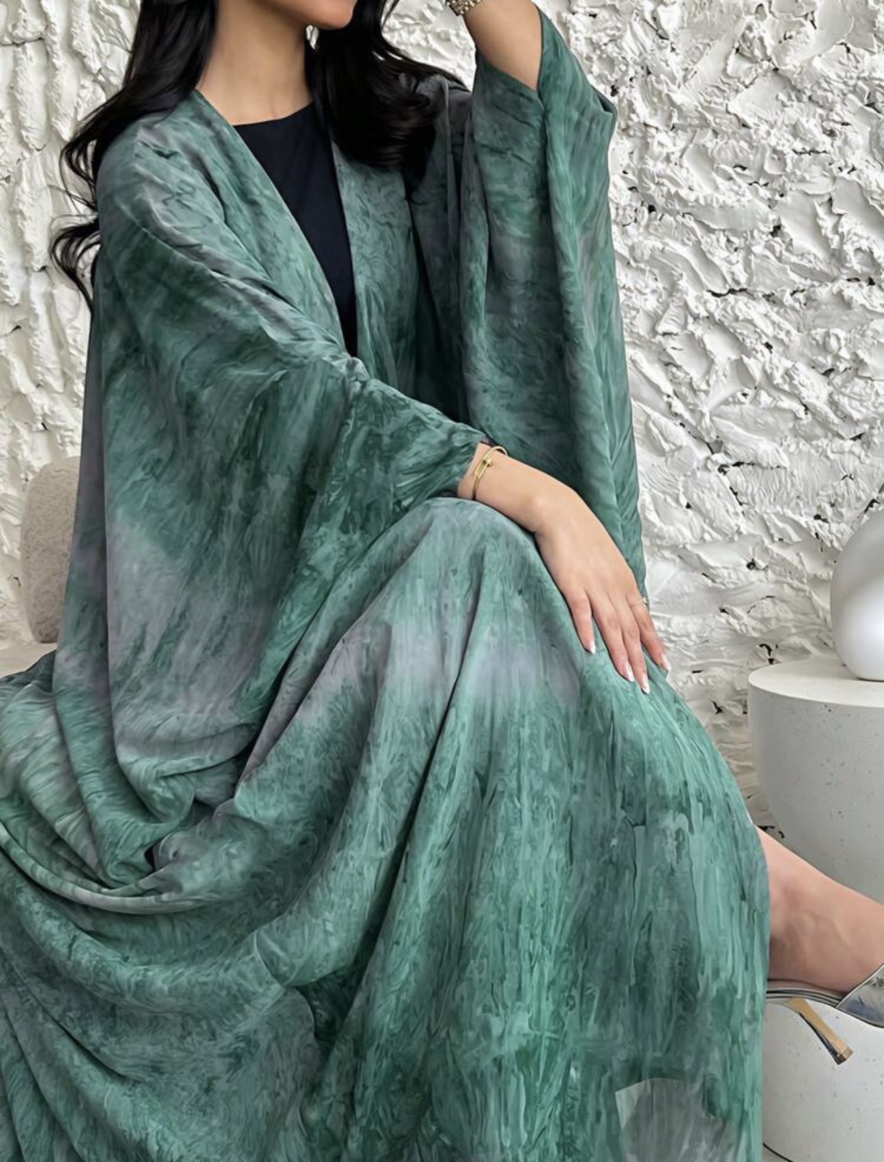 عباية فاخرة بلون منعش (Web)