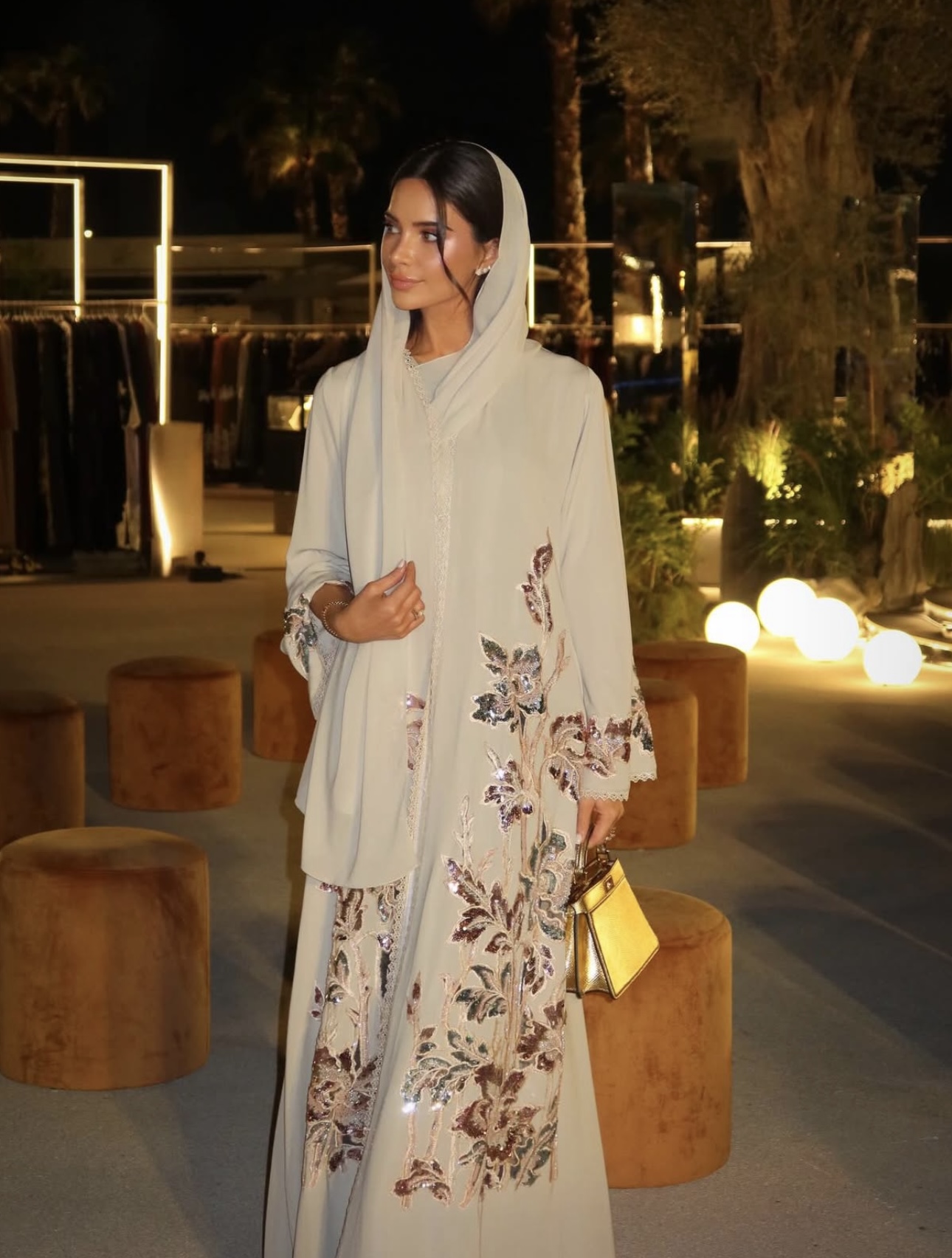 فاطمة حسام بعباية مطرّزة (إنستغرام)