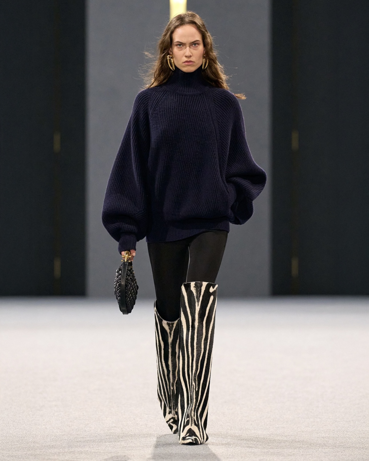 السراويل الضيّقة Leggings (إنستغرام)