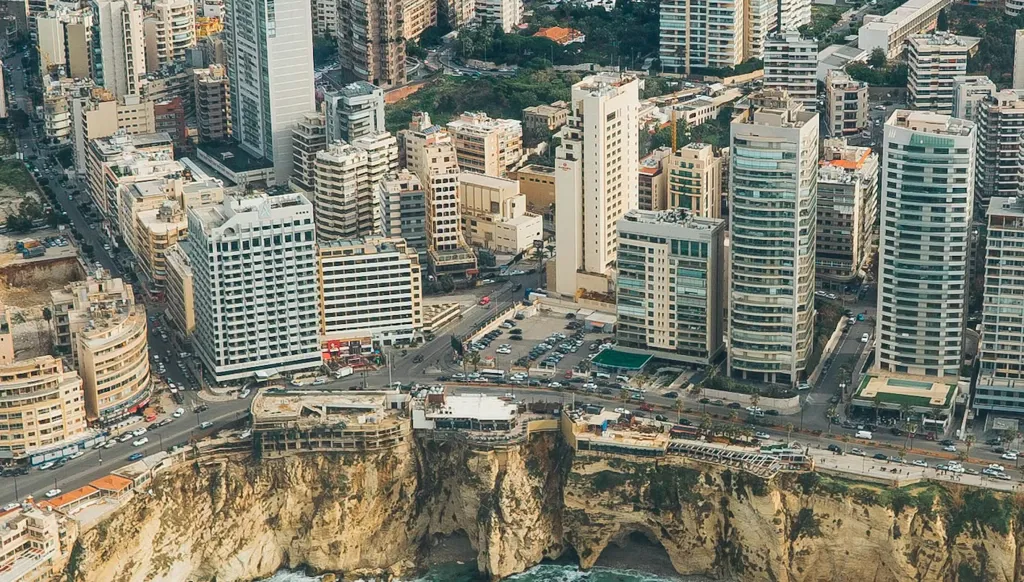 تقرير ديبلوماسي يحذر من "عرقنة" لبنان