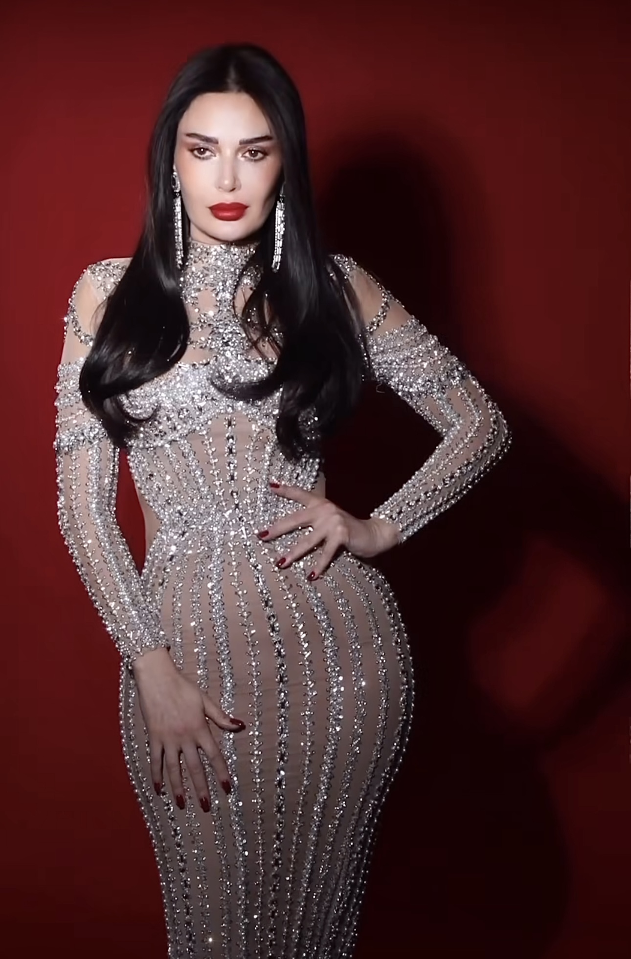 سيرين عبد النور بتصميم يوسف الجسمي (إنستغرام)