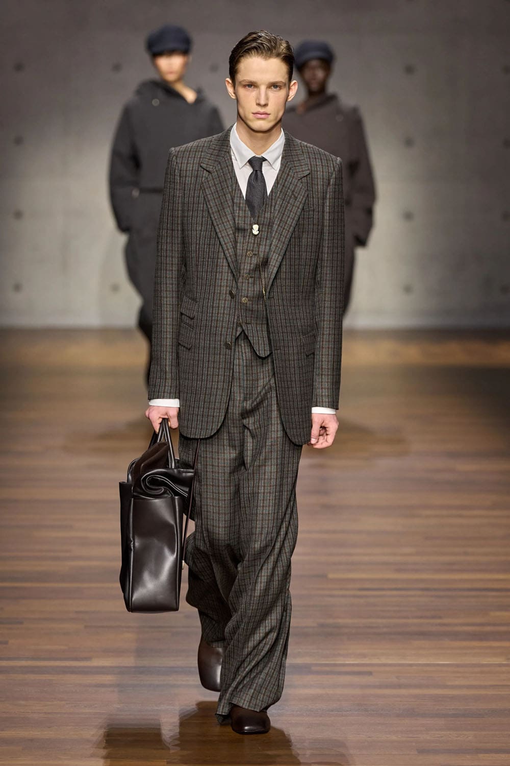 من عرض أمبوريو أرماني خريف وشتاء 2026/2027 للألبسة النسائيّة والرجاليّة (إنستغرام) 