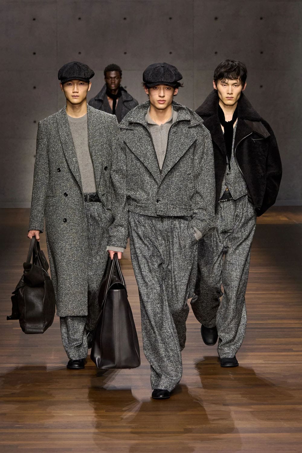 من عرض أمبوريو أرماني خريف وشتاء 2026/2027 للألبسة النسائيّة والرجاليّة (إنستغرام) 