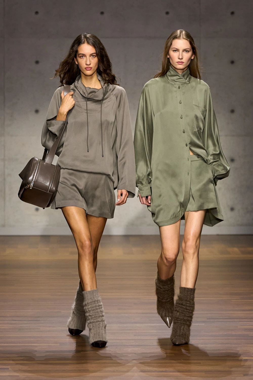 من عرض أمبوريو أرماني خريف وشتاء 2026/2027 للألبسة النسائيّة والرجاليّة (إنستغرام) 