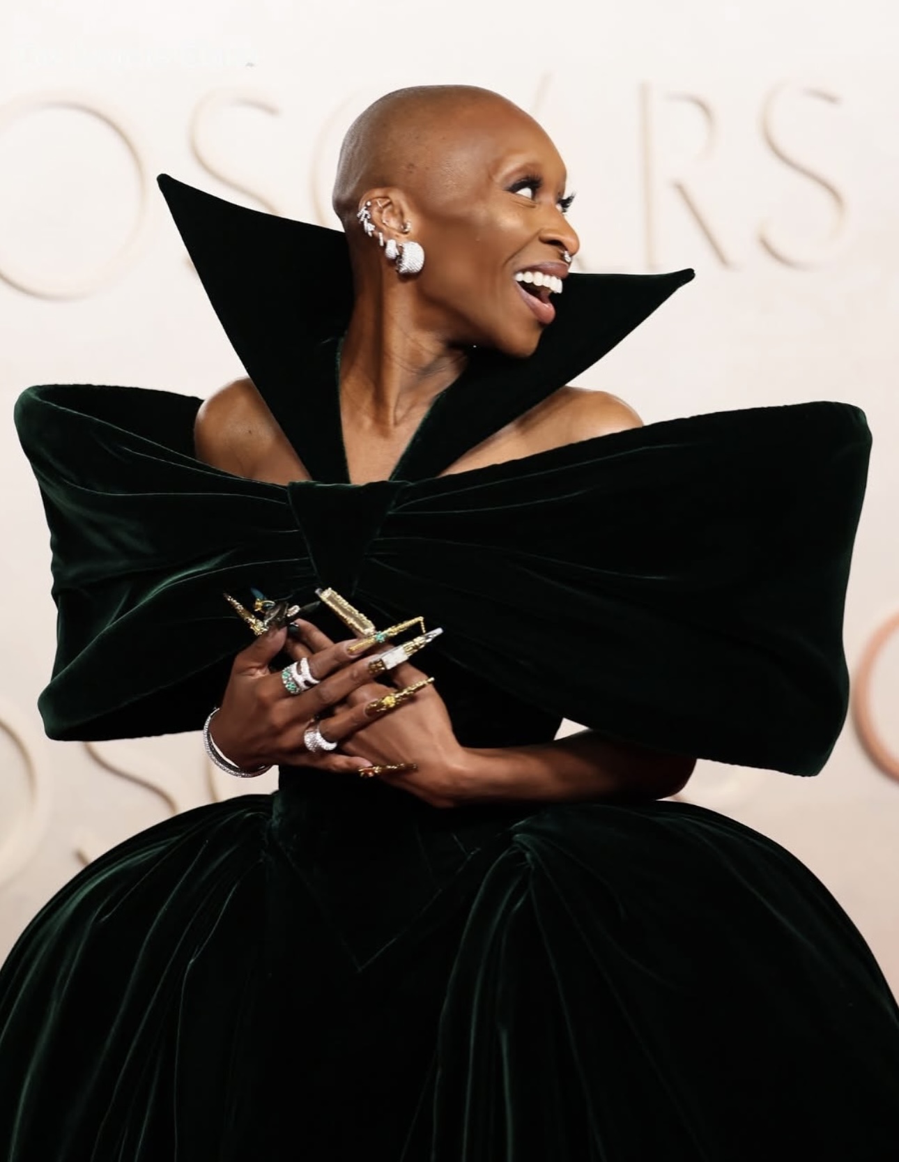 سينتيا إيريفو بتصميم لويس فويتون (إنستغرام)