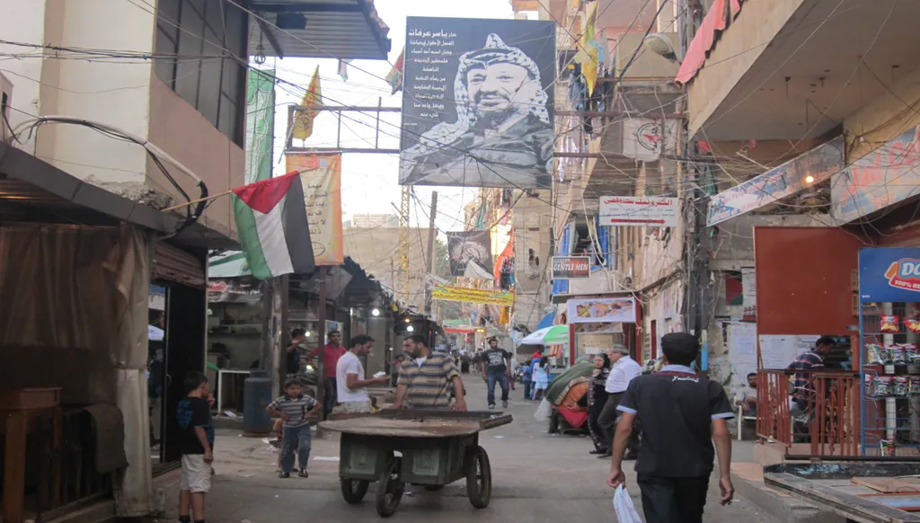 الفلسطينيون لم يغادروا مخيماتهم ... ولكن؟