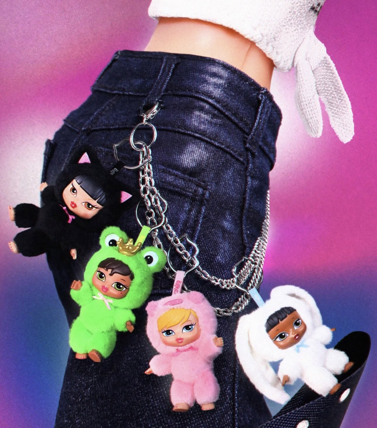 تنسيق أكسسوارات  براتزيز مع الدنيم (إنستغرام)