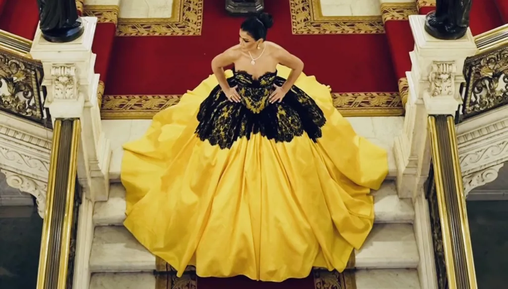 نجمات مصر يتألّقن بأبهى التصاميم الملكيّة خلال "الغراند بول" في قصر عابدين (صور وفيديو)