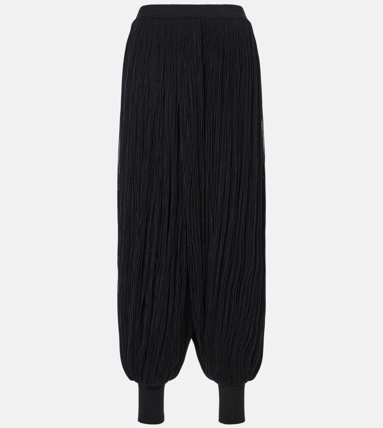 سروال بالون من علايا (إنستغرام)