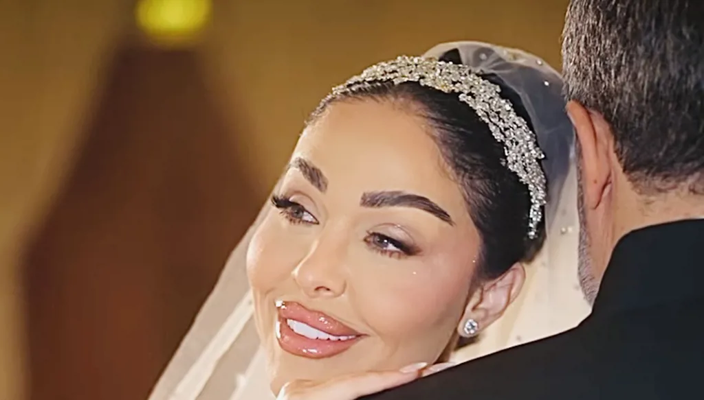 هيا كرزون تدخل القفص الذهبي في دبي... فستانها الفخم تصدّر الترند (صور وفيديو)