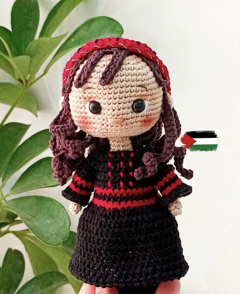 دمى الكروشيه الفلسطينيّة (Pinterest)