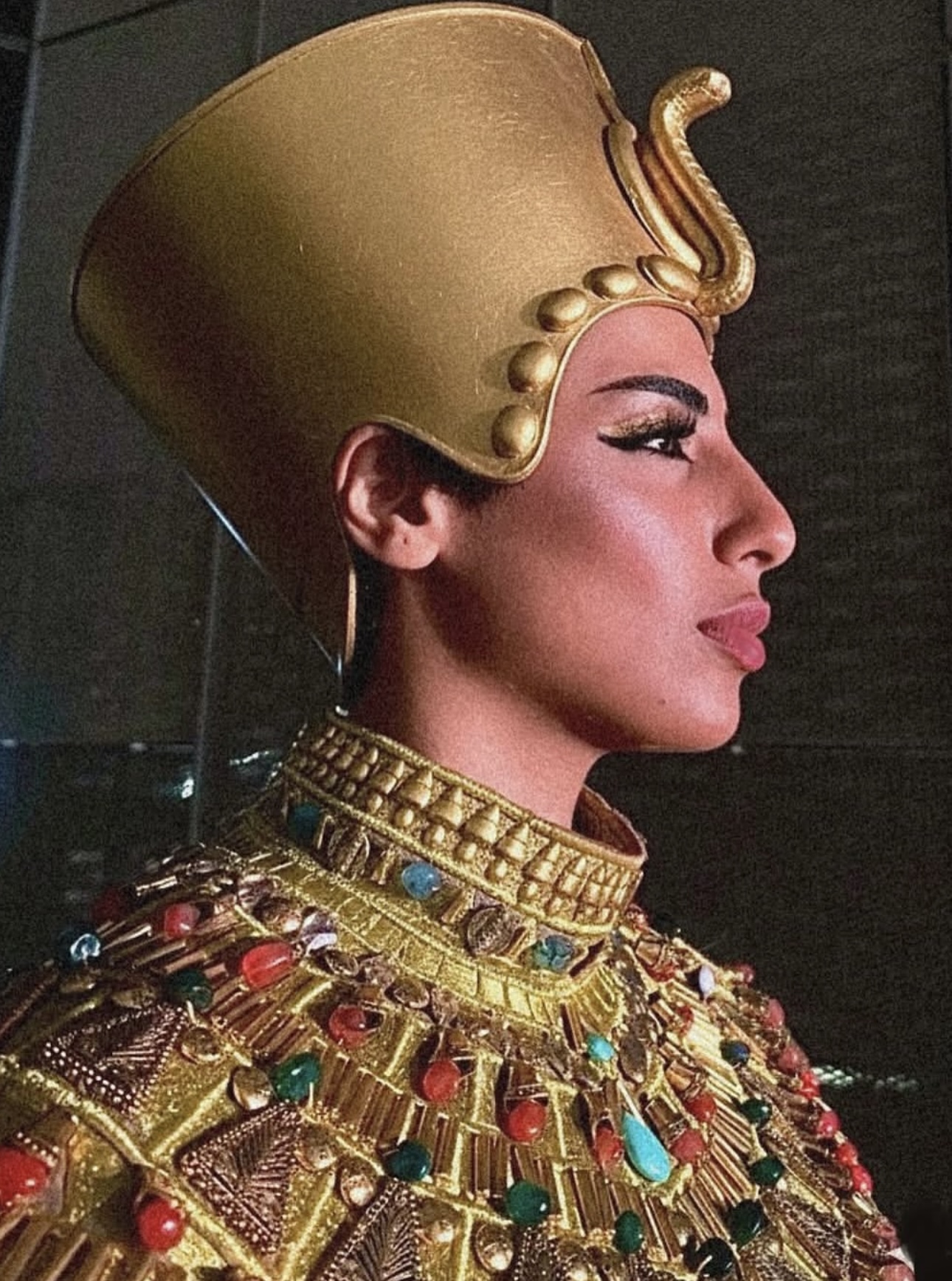 من تصاميم فؤاد سركيس لافتتاح المتحف المصري الكبير (إنستغرام)