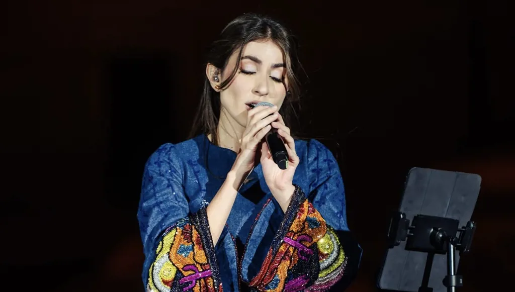 ماريلين نعمان تتألق في العلا ببصمة رامي قاضي الإبداعية