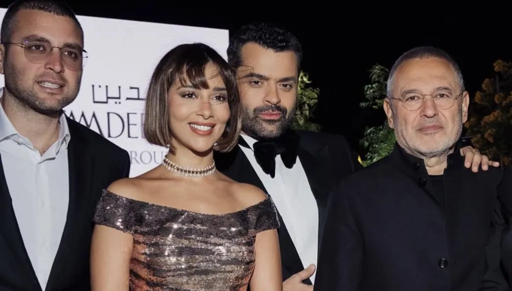 بلقيس فتحي في الكويت بإطلالة تخطف الأنفاس من إيلي صعب (صور وفيديو)