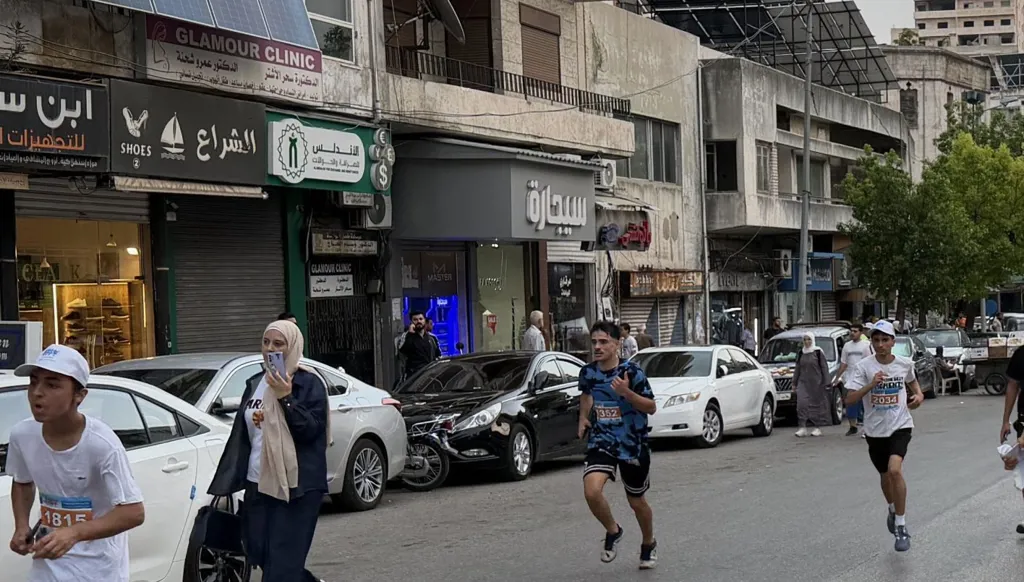 من الماراثون إلى الذكاء الاصطناعي... اللاذقية تحتفل باليوم العالمي للسياحة