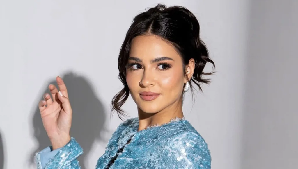 الأزرق يهمس أناقة في صيف 2025... هذا دليلك للتألق به (صور وفيديو)