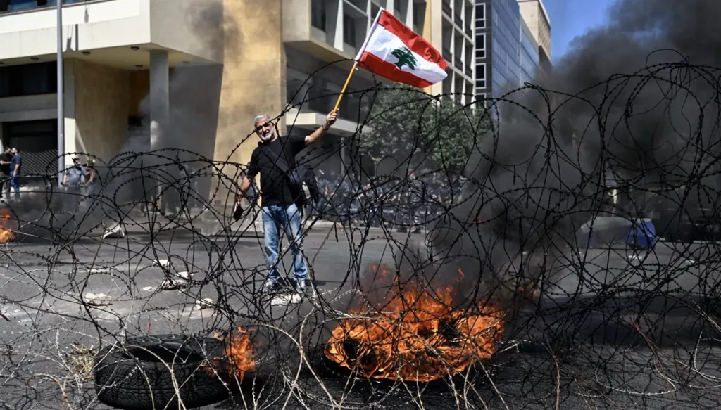 تحرك جديد للعسكريين المتقاعدين... ماذا طلبوا من الحكومة؟