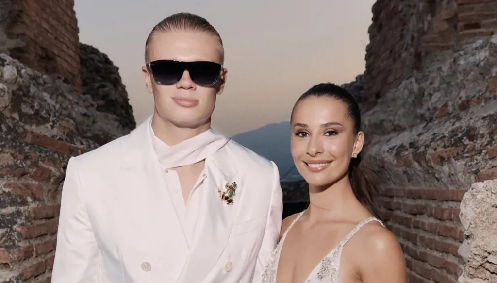 إيرلينغ هالاند وصديقته إيزابيل يتصدران عرض دولتشي غابانا (صور وفيديو)