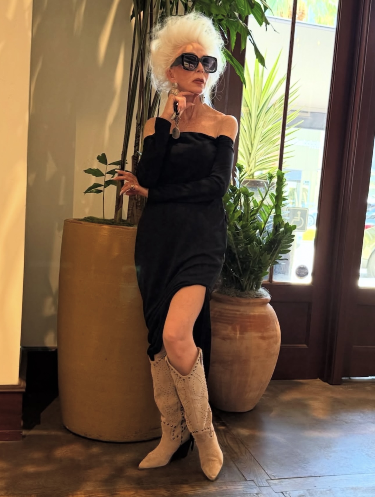 كولين في إحدى جلسات التصوير للمجلات (أرشيف كولين الخاص)