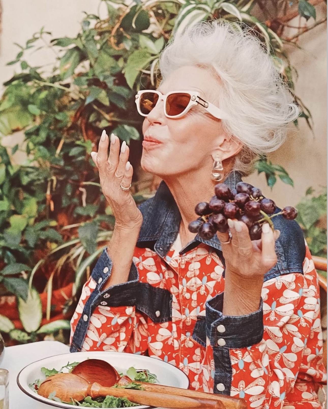 كولين في إحدى جلسات التصوير للمجلات (أرشيف كولين الخاص)