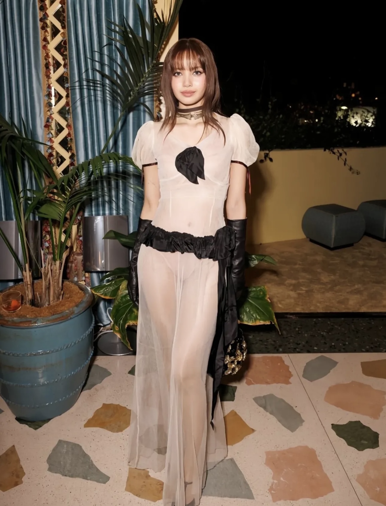 ليزا بتصميم من Enfants Riches Deprimes  (إنستغرام)