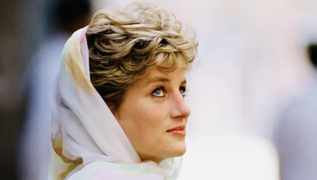 الأميرة ديانا والبساطة التي تحوّلت إلى رقيّ أبدي (صور وفيديو)